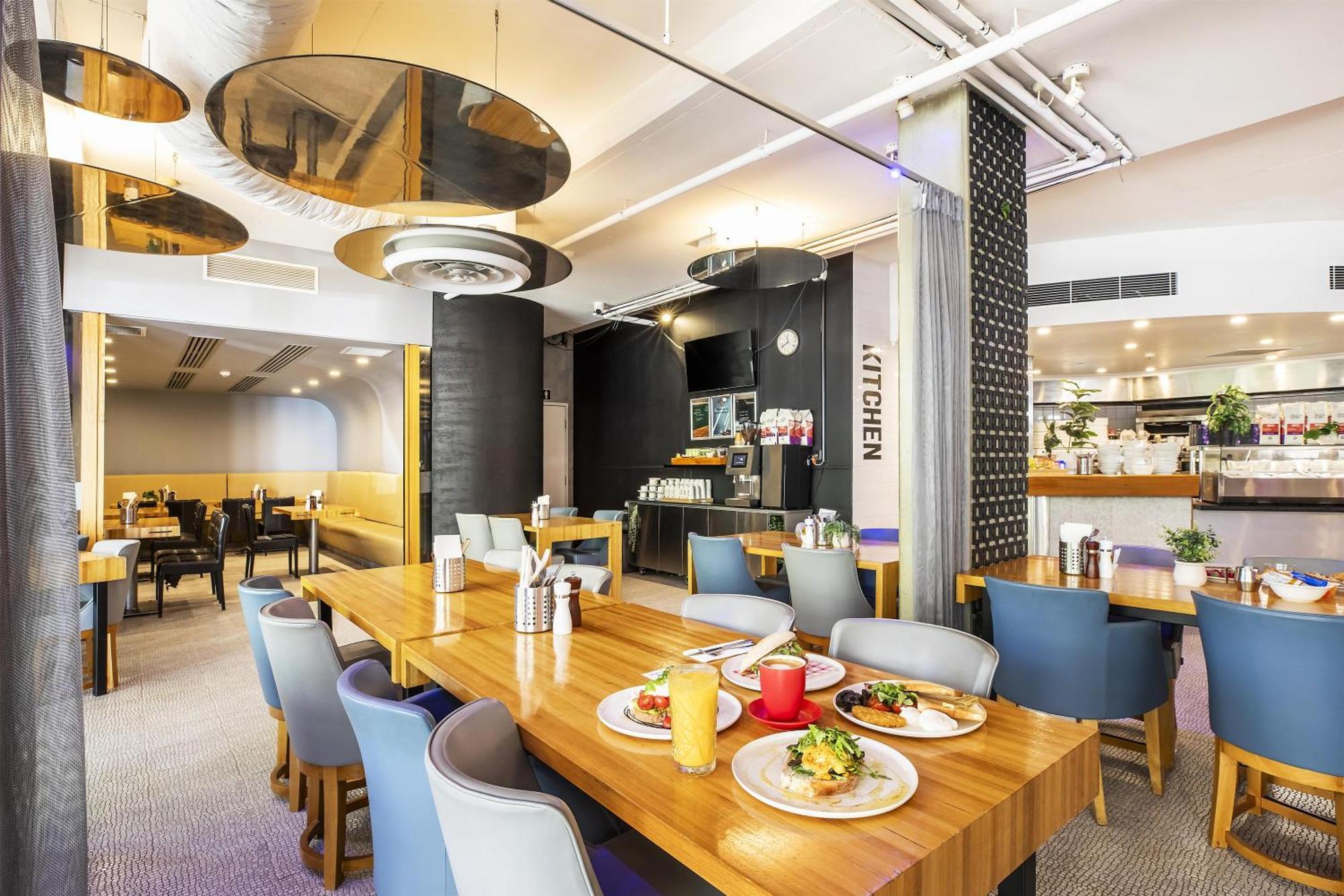 Metro Hotel Perth City — Photos 1